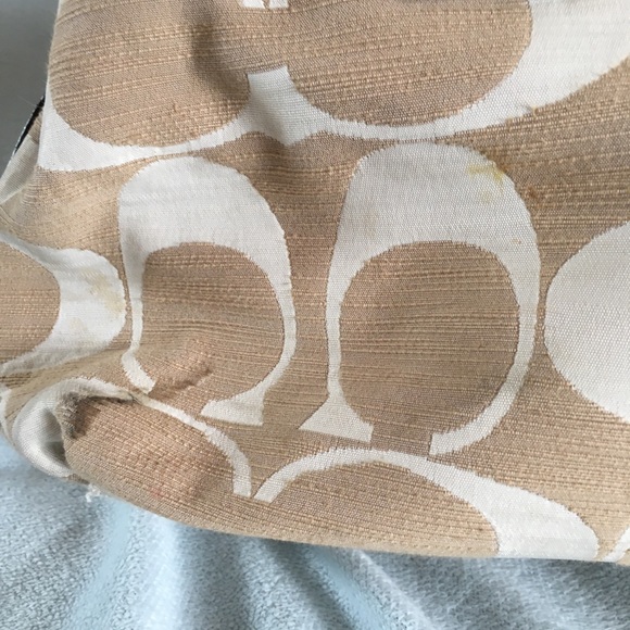 Coach - Picture 4 of 4